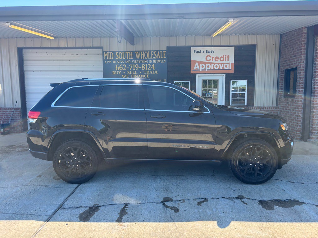 2018 Jeep Grand Cherokee Image 2