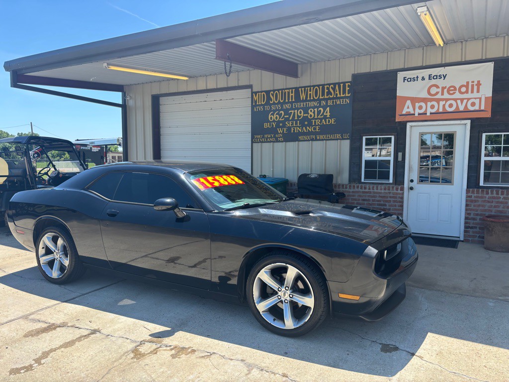 2014 Dodge Challenger Image 1