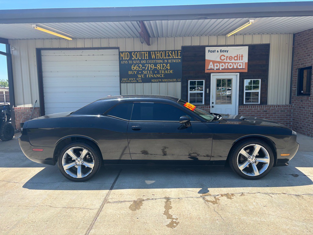 2014 Dodge Challenger Image 2