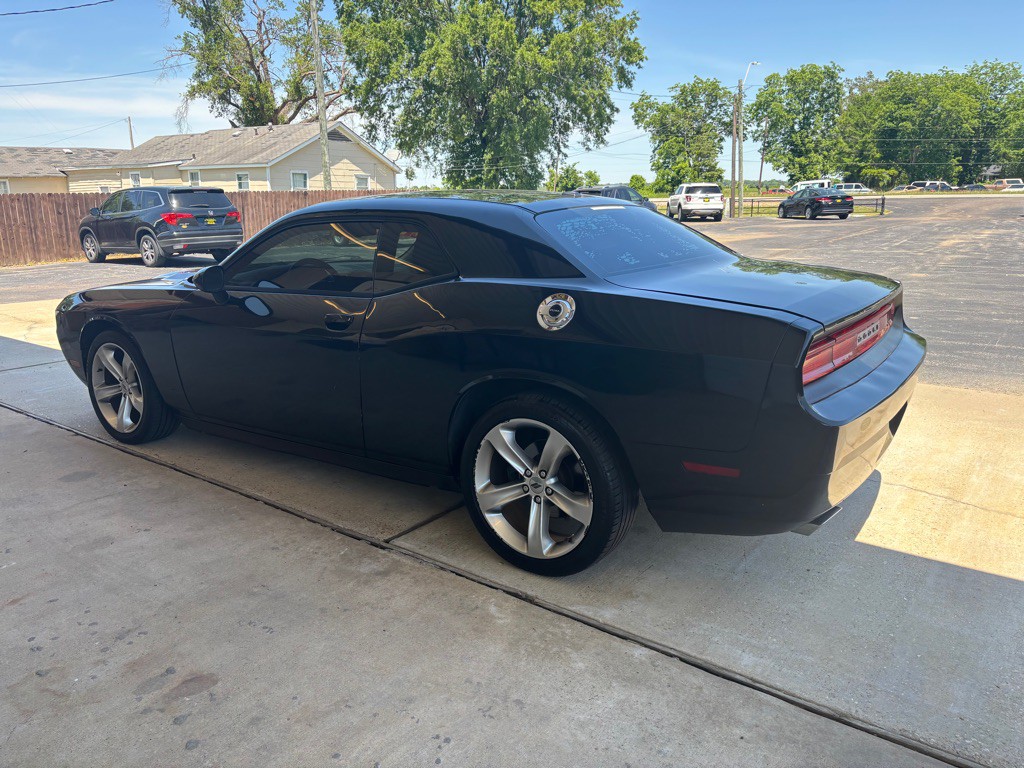 2014 Dodge Challenger Image 5