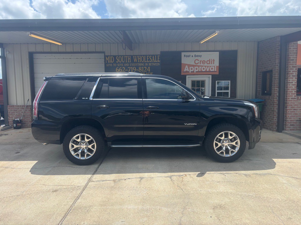 2016 GMC Yukon Image 2