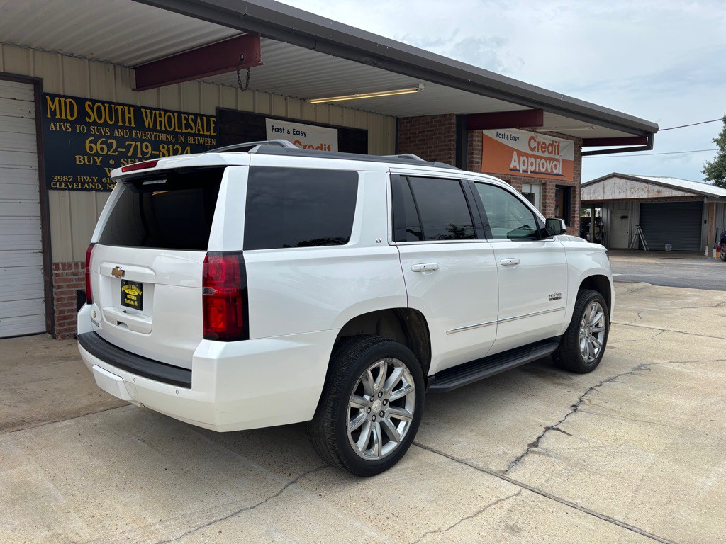 2017 Chevrolet Tahoe Image 3