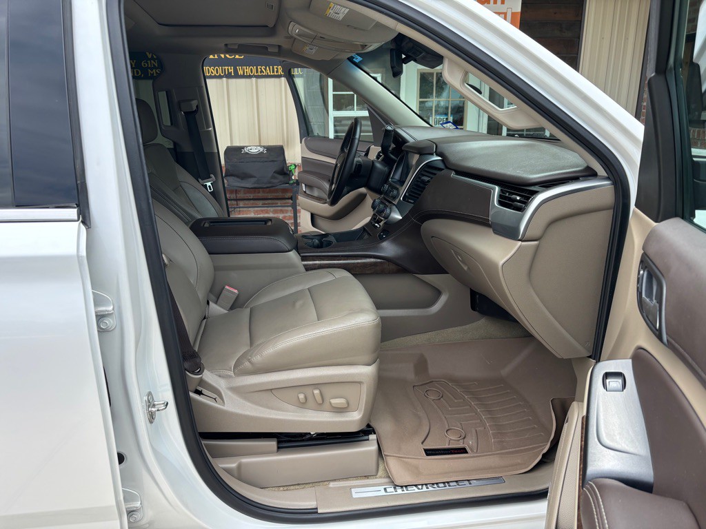 2017 Chevrolet Tahoe Image 12
