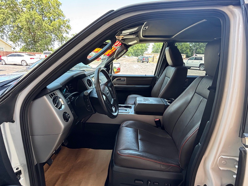 2016 Ford Expedition Image 8