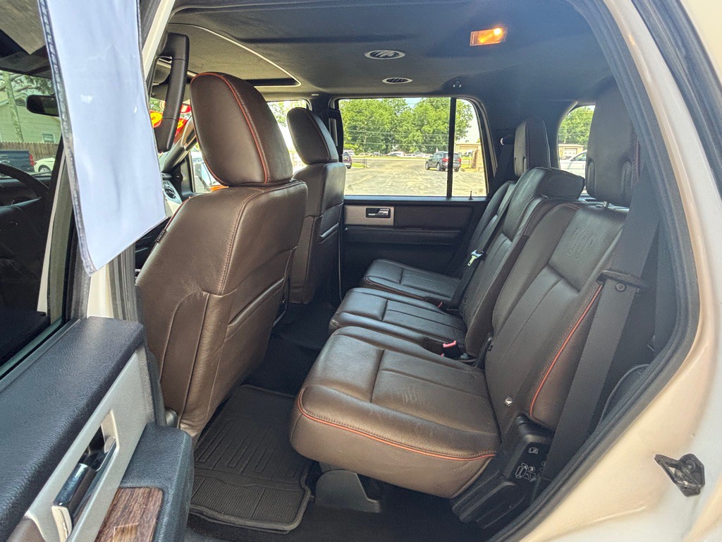 2016 Ford Expedition Image 9
