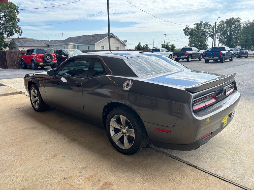 2019 Dodge Challenger Image 5
