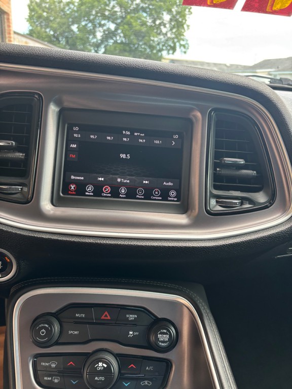 2019 Dodge Challenger Image 11