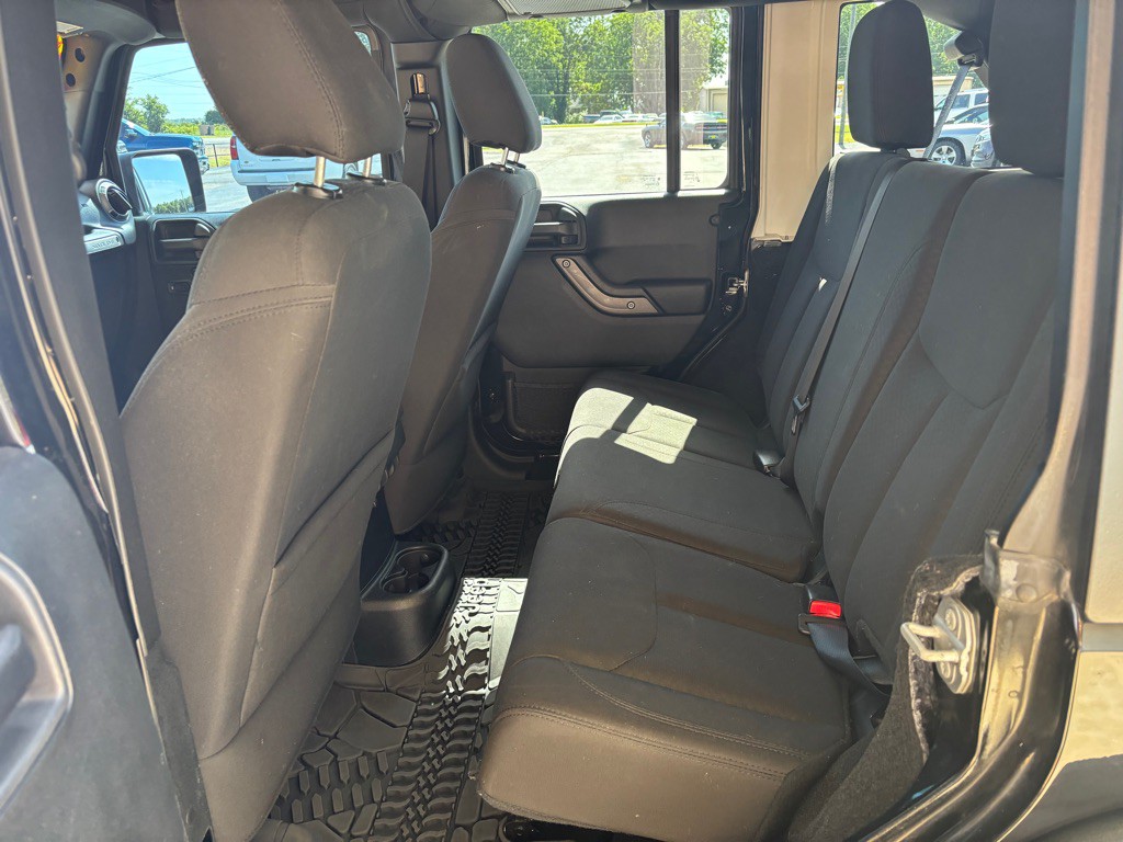 2017 Jeep Wrangler Unlimited Image 9