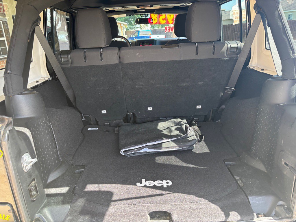 2017 Jeep Wrangler Unlimited Image 10