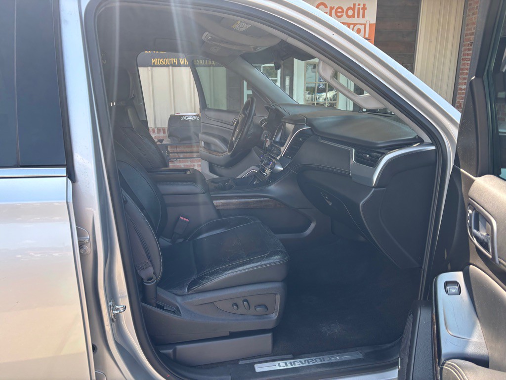 2017 Chevrolet Tahoe Image 12