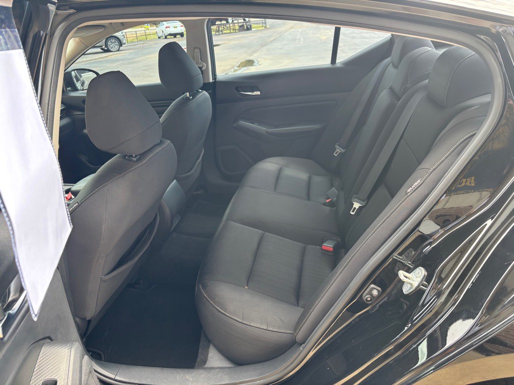2019 Nissan Altima Image 9
