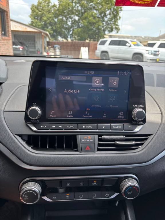 2019 Nissan Altima Image 13