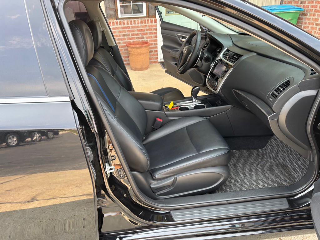 2018 Nissan Altima Image 11