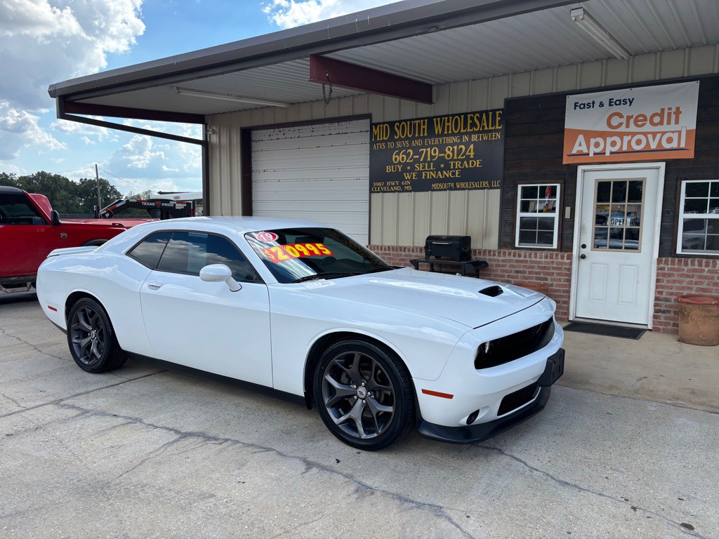 2019 Dodge Challenger Image 1