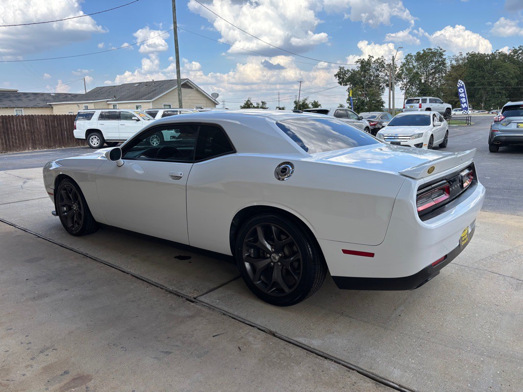2019 Dodge Challenger Image 5