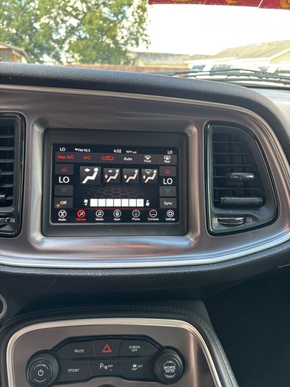2019 Dodge Challenger Image 11
