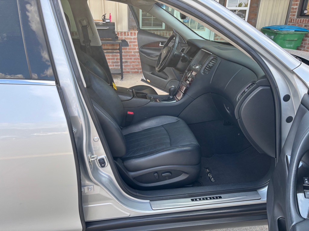 2017 INFINITI QX50 Image 12