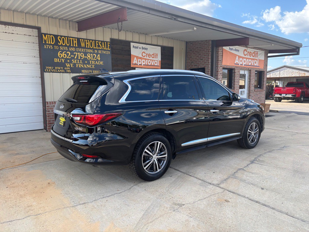 2018 INFINITI QX60 Image 3