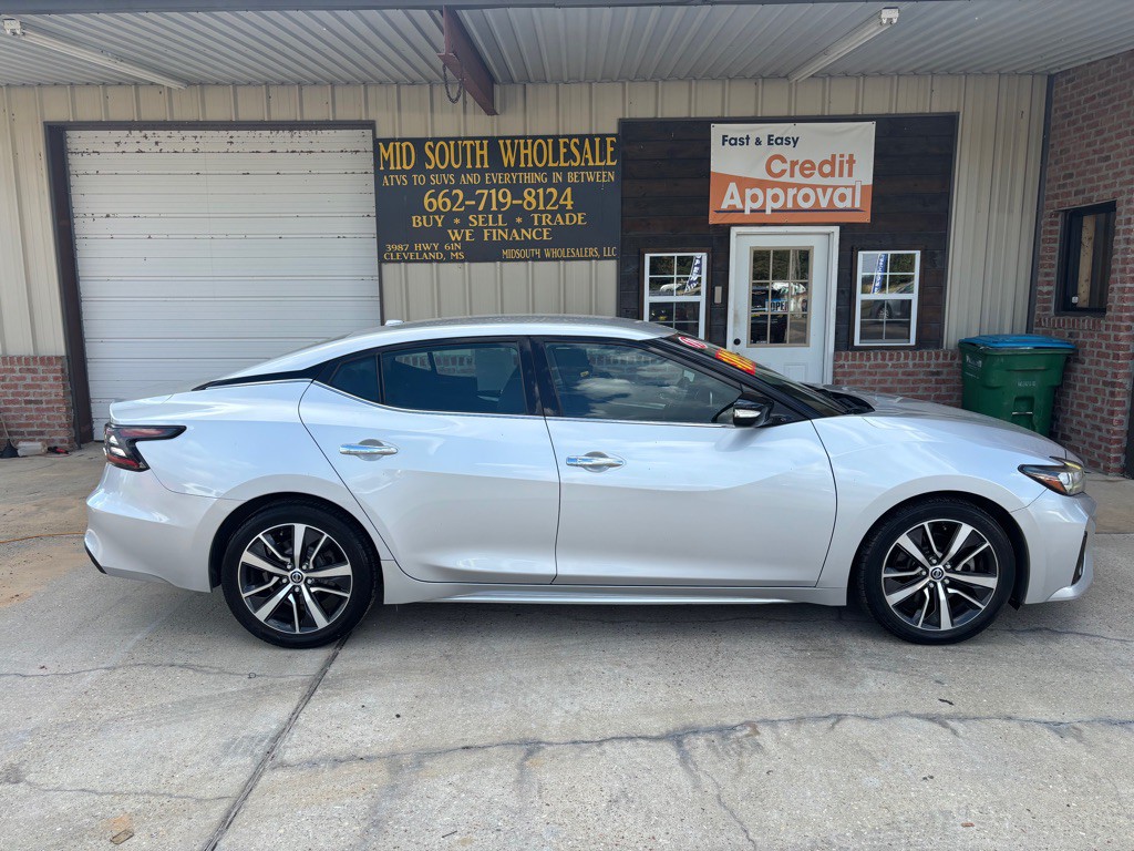 2019 Nissan Maxima Image 2