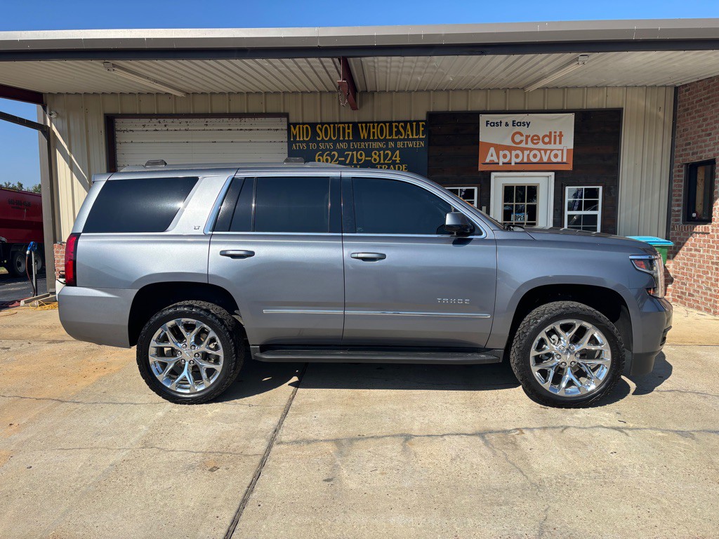 2019 Chevrolet Tahoe Image 2