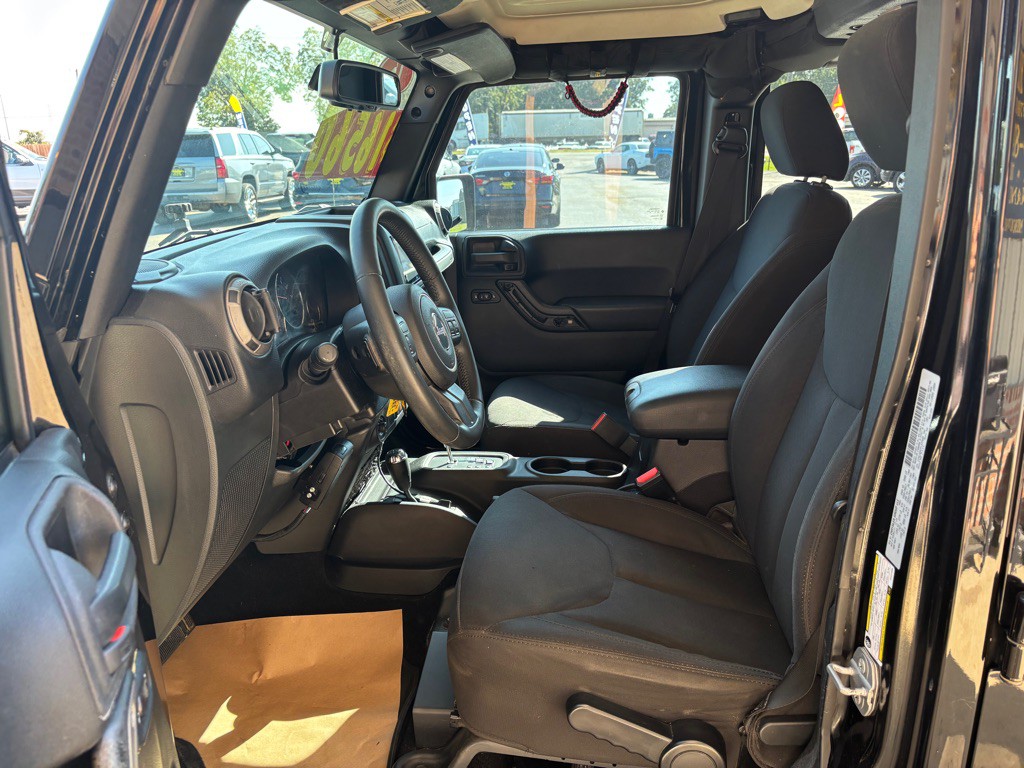 2015 Jeep Wrangler Unlimited Image 8