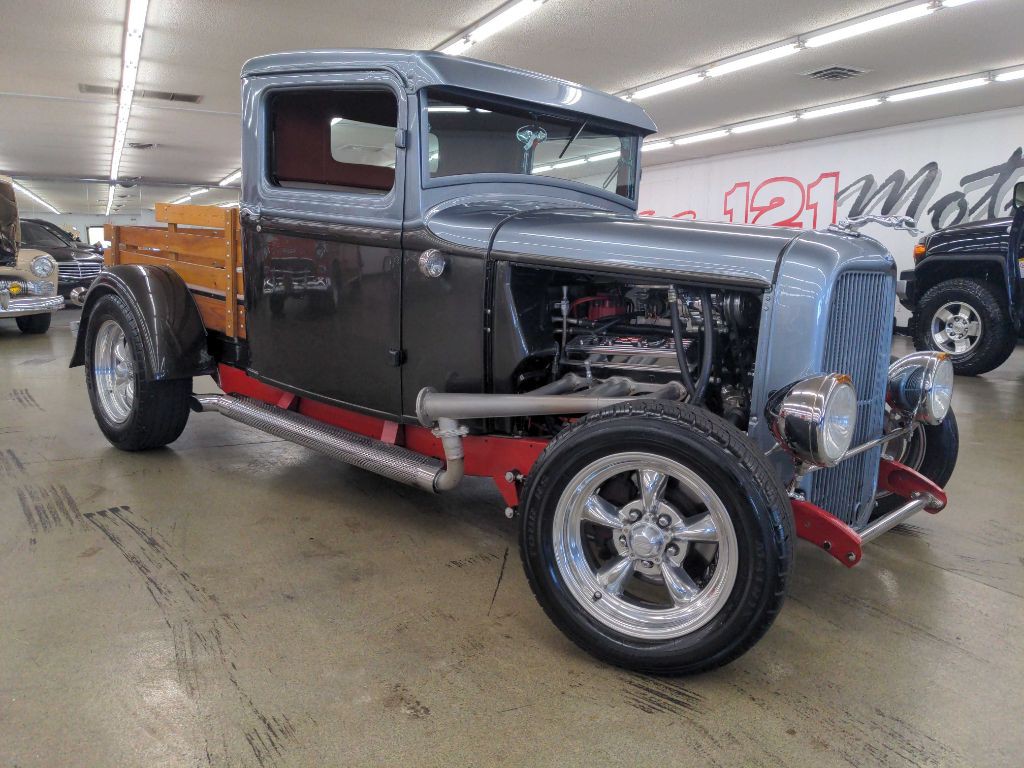 1933 Ford Model B Image 3