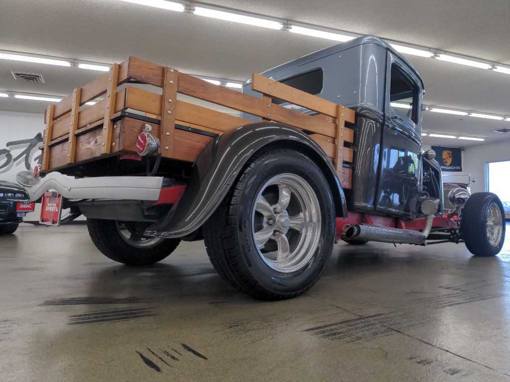 1933 Ford Model B Image 14
