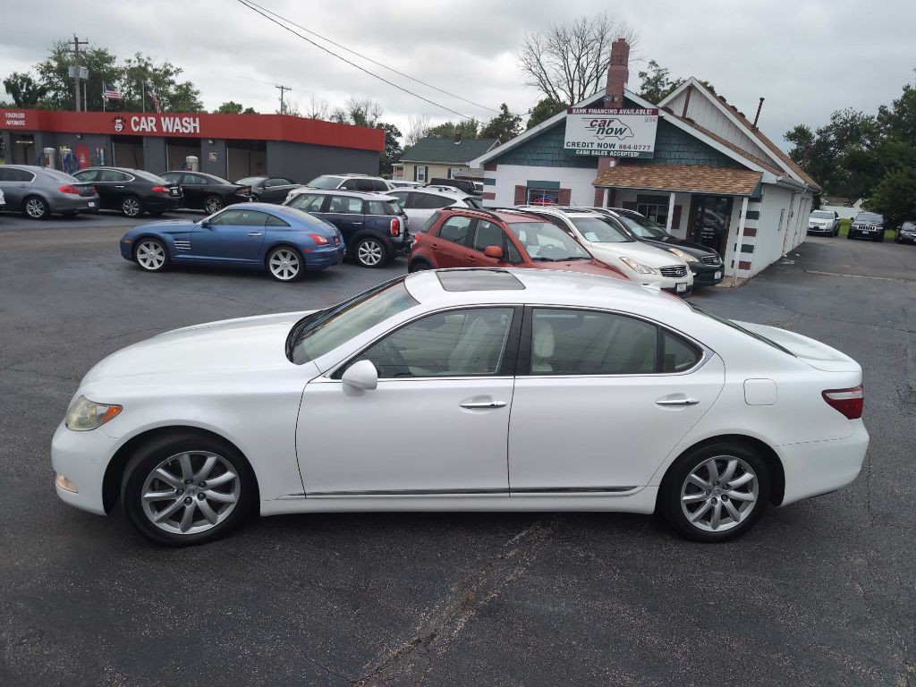 2007 Lexus LS 460L Image 2