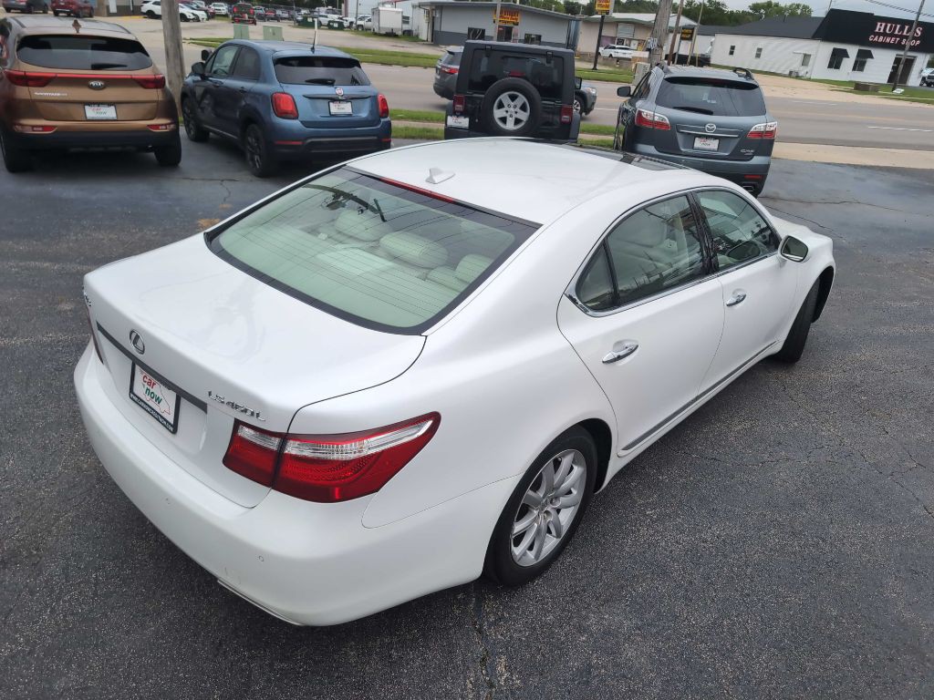 2007 Lexus LS 460L Image 16