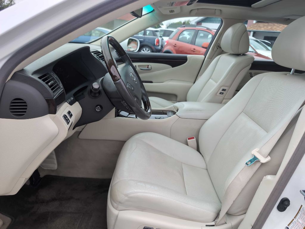2007 Lexus LS 460L Image 31