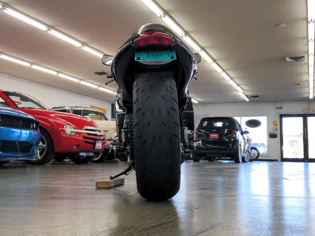 2002 Suzuki Hayabusa Image 12