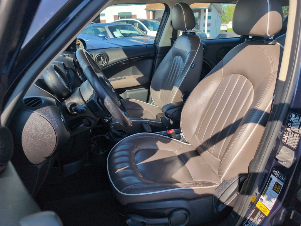 2015 MINI Cooper Image 26