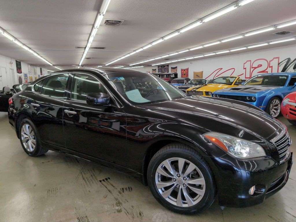 2013 INFINITI M37 Image 2