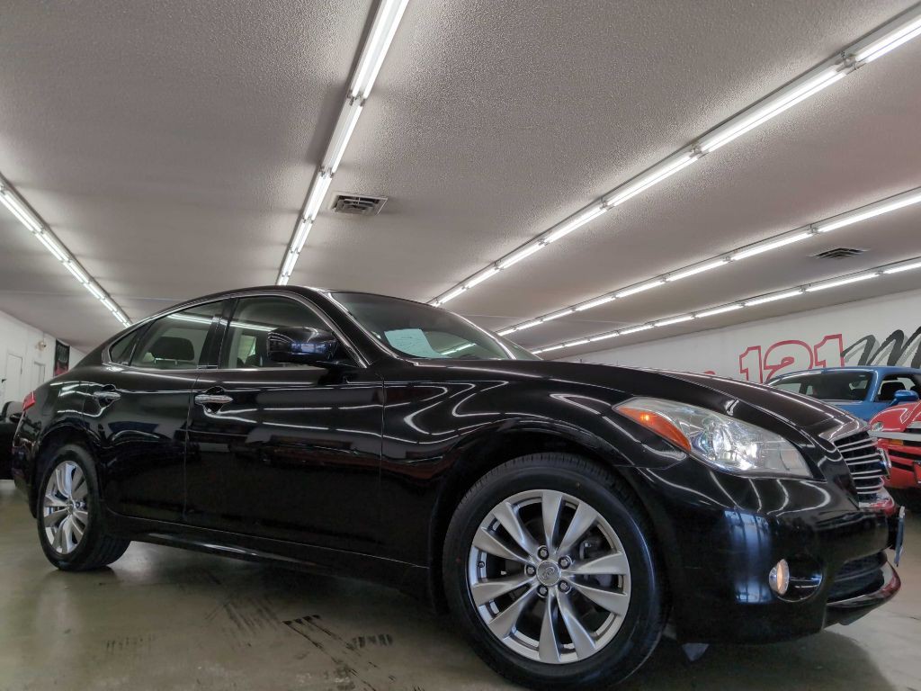 2013 INFINITI M37 Image 3