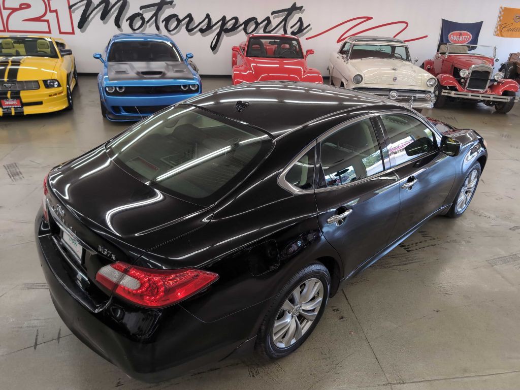 2013 INFINITI M37 Image 9