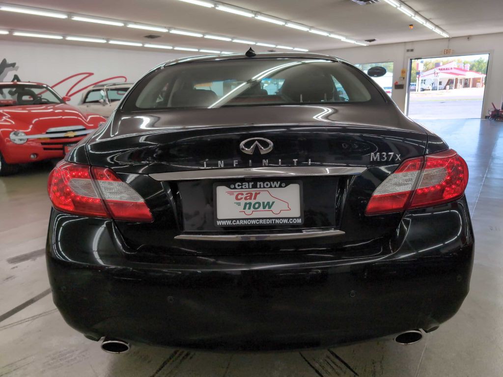 2013 INFINITI M37 Image 11