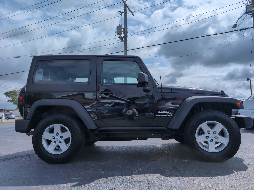 2015 Jeep Wrangler Image 18