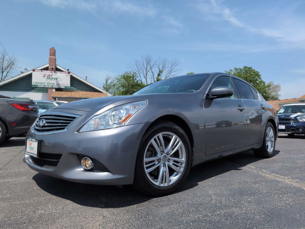 2011 INFINITI G37 Image 4
