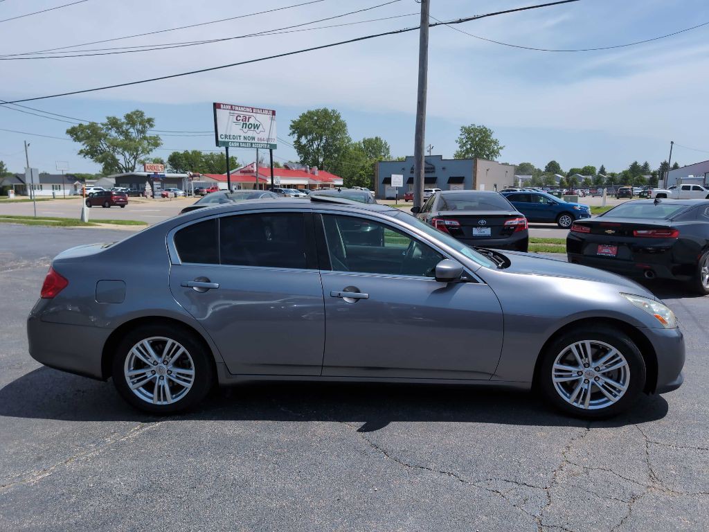 2011 INFINITI G37 Image 14