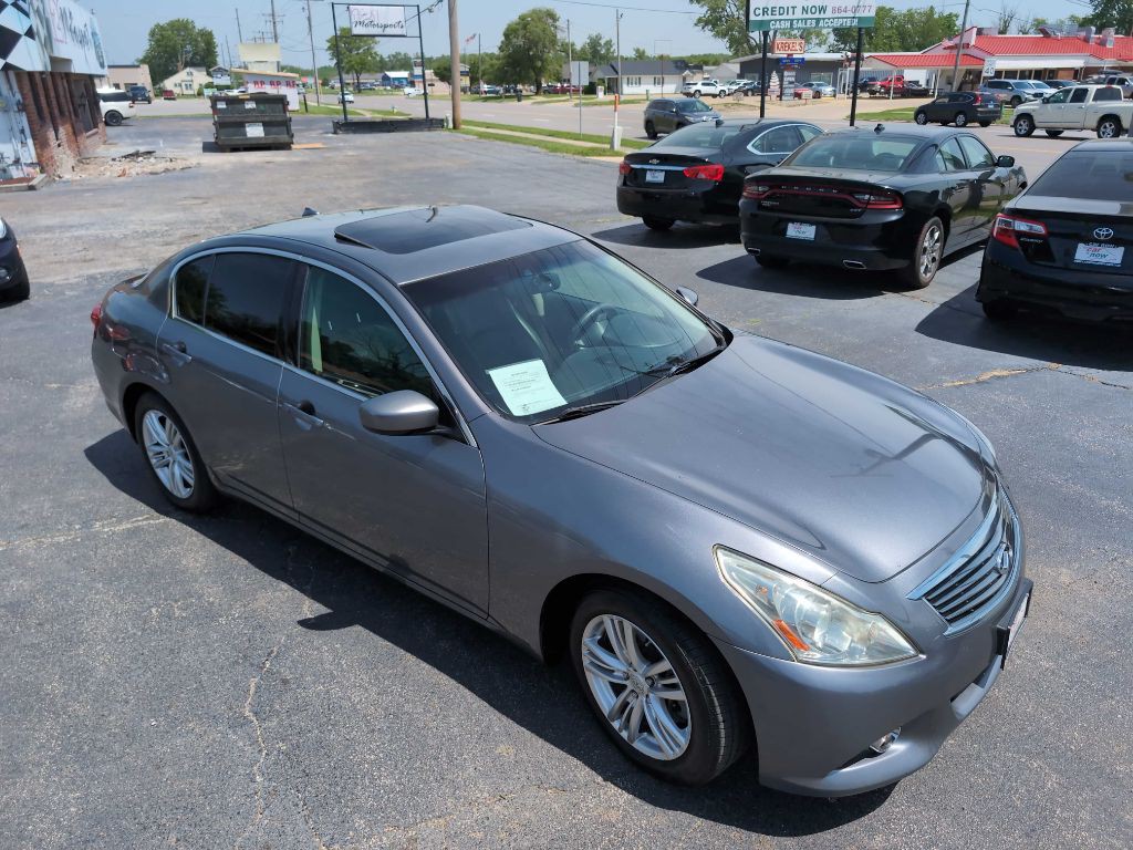 2011 INFINITI G37 Image 18