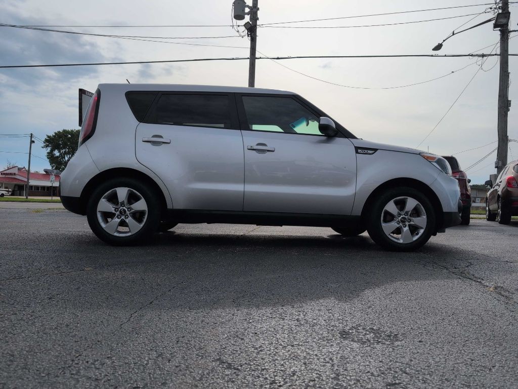 2017 Kia Soul Image 6