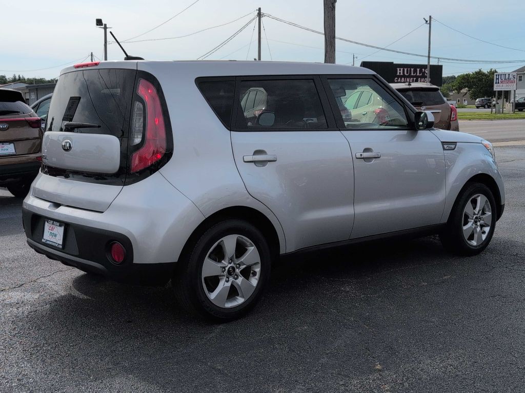 2017 Kia Soul Image 8