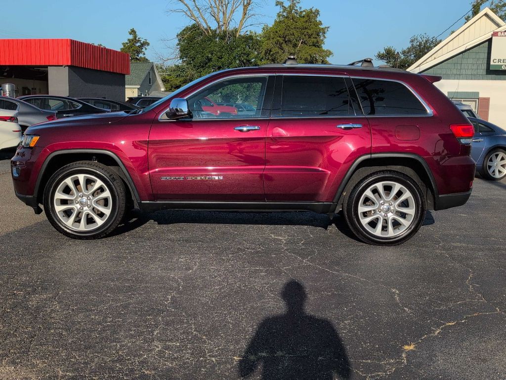 2017 Jeep Grand Cherokee Image 17