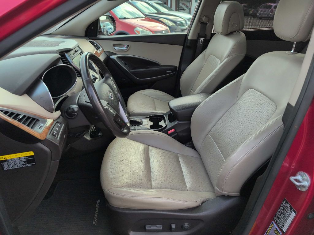 2014 Hyundai Santa Fe Image 24