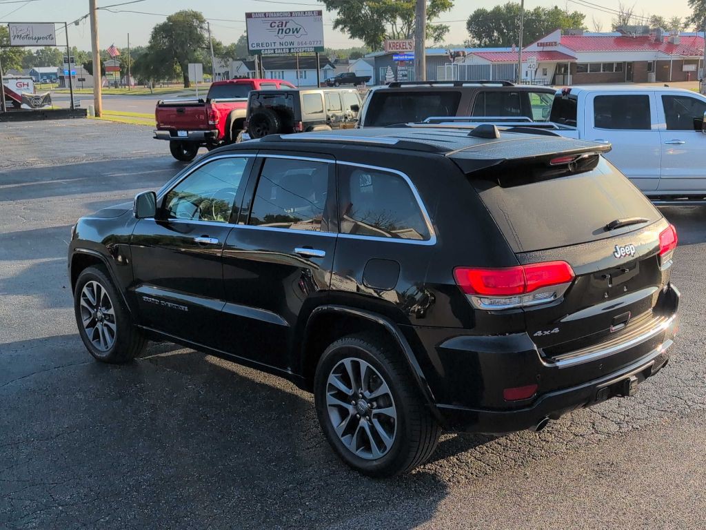 2017 Jeep Grand Cherokee Image 12