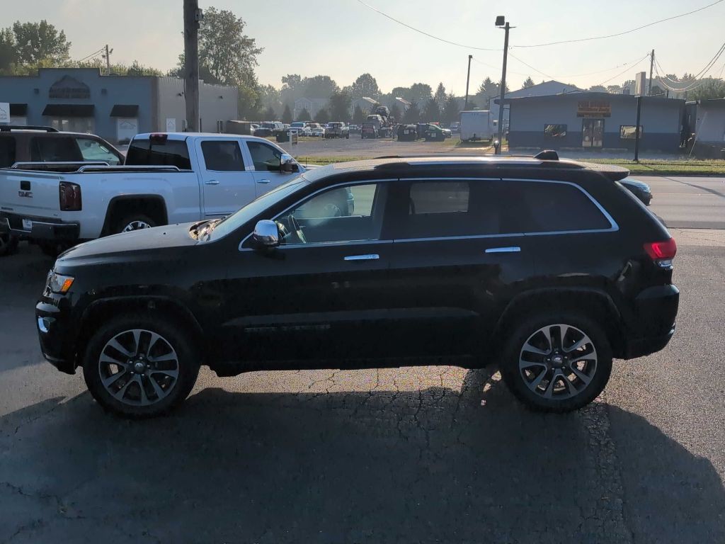 2017 Jeep Grand Cherokee Image 16