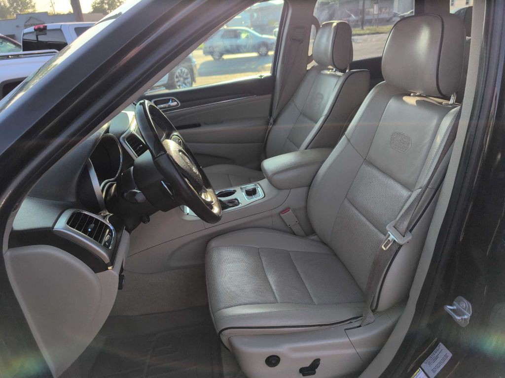 2017 Jeep Grand Cherokee Image 26