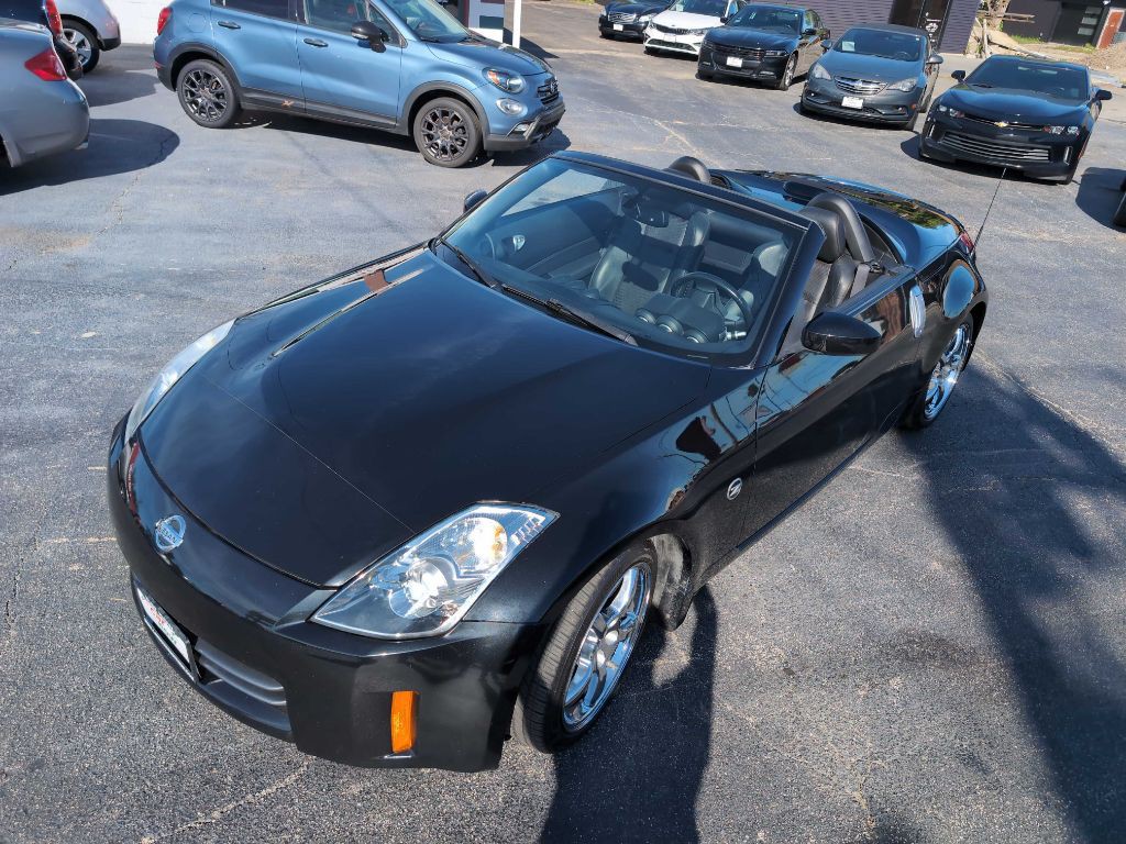 2007 Nissan 350Z Image 3