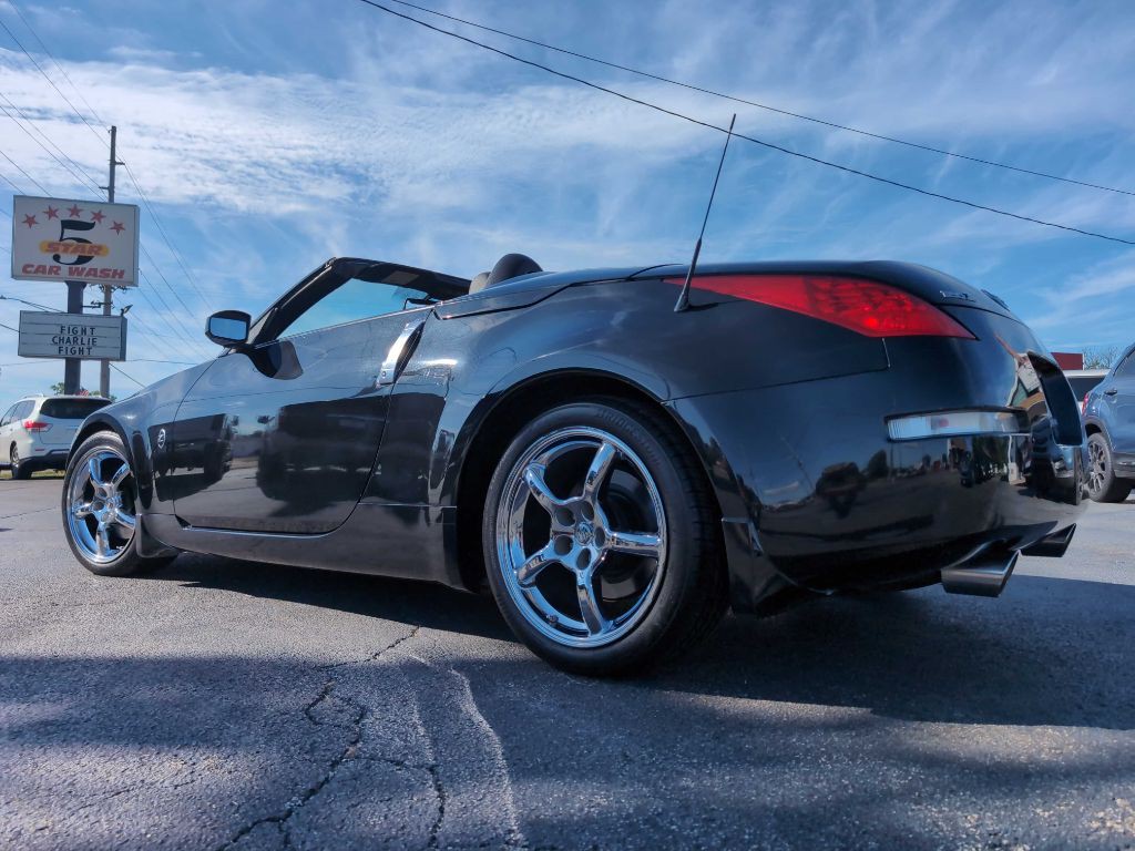 2007 Nissan 350Z Image 8