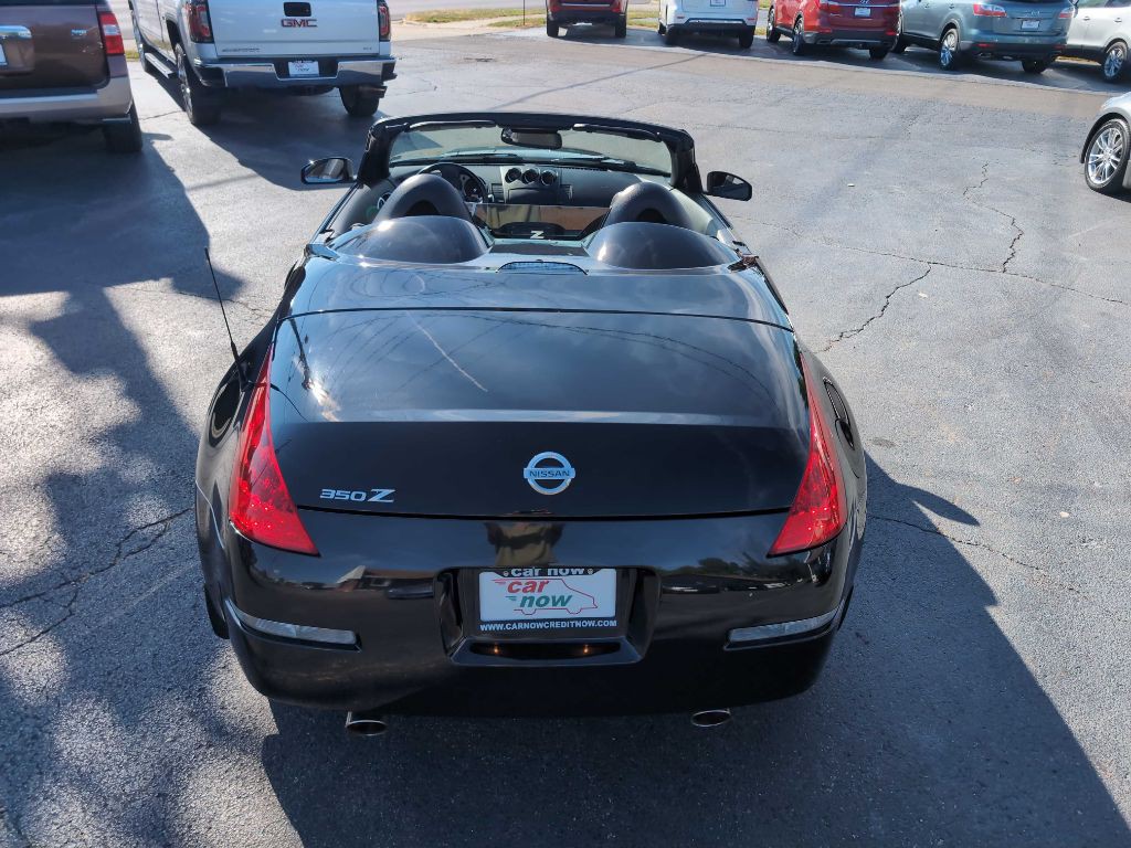 2007 Nissan 350Z Image 13